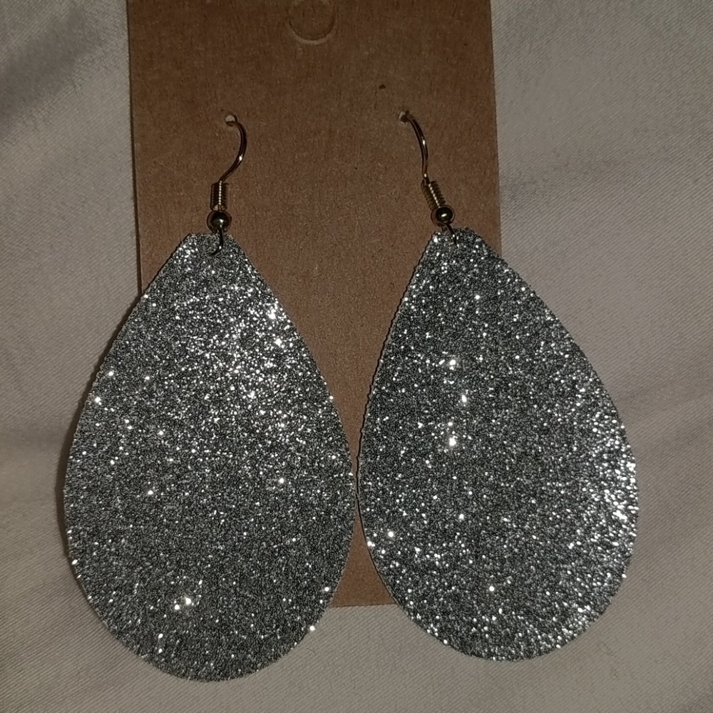 🎉FINAL PRICE🎉 Glitter teardrop earrings